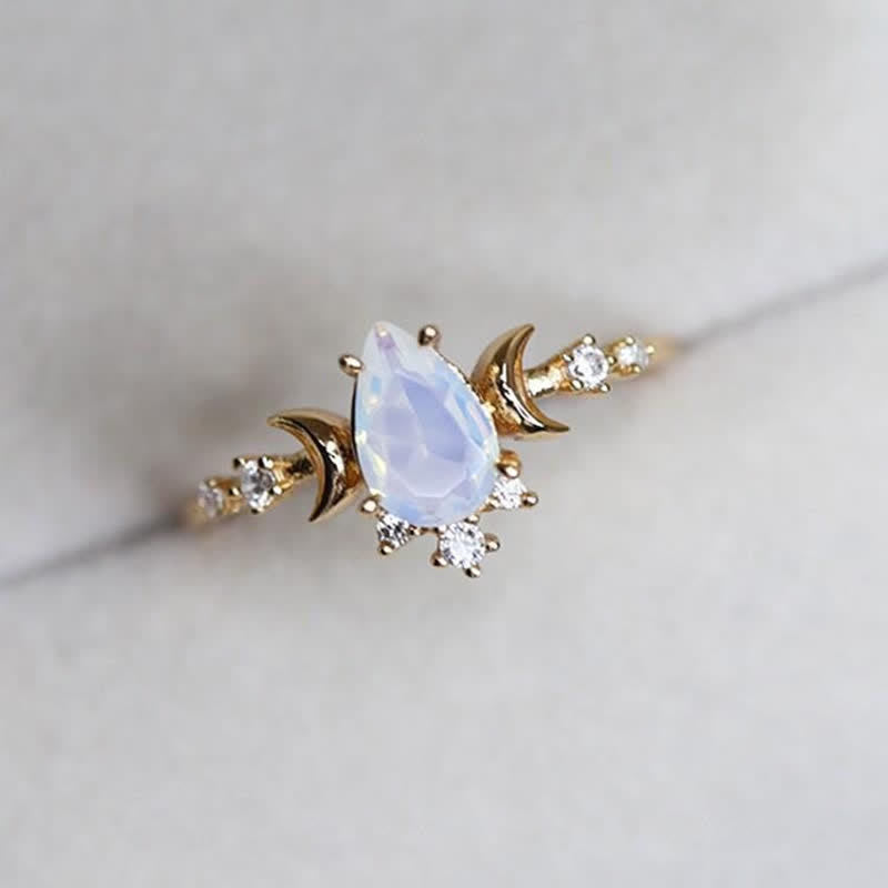 Bague ajustable vintage en pierre de lune « Déesse du clair de lune » Olivenorma
