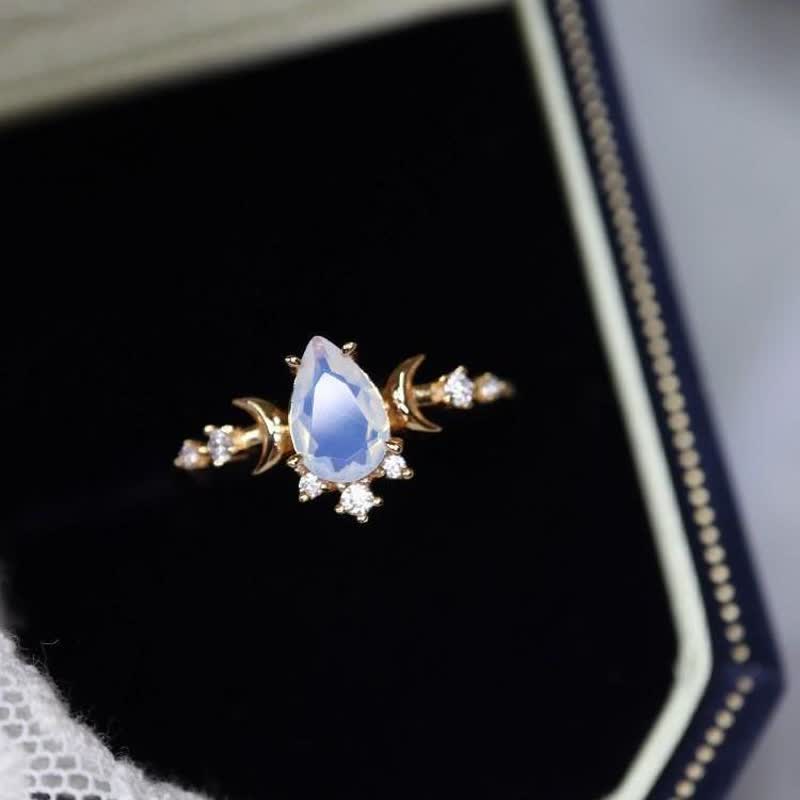 Bague ajustable vintage en pierre de lune « Déesse du clair de lune » Olivenorma