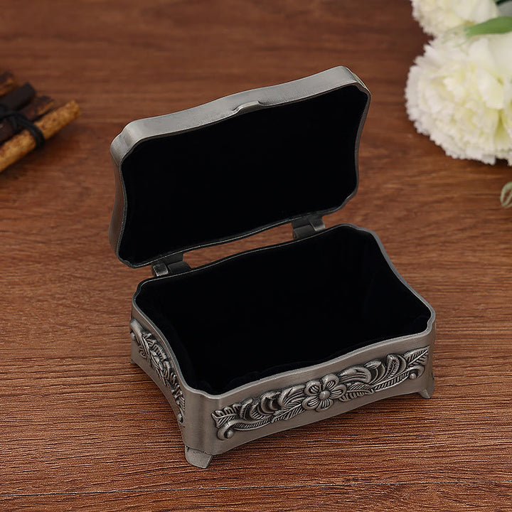 Coffret à bijoux gravé avec chapelet catholique Olivenorma