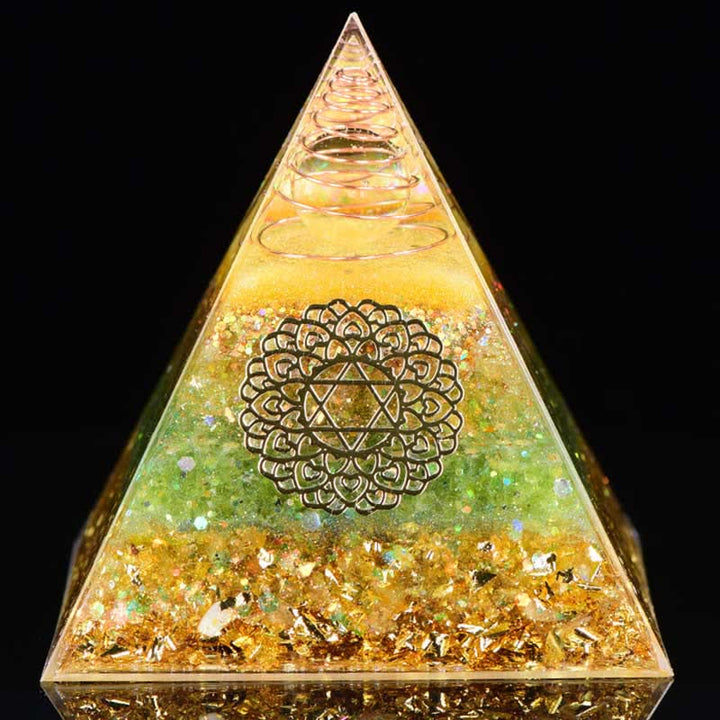 Olivenorma « Bonne chance pour l'année » Pyramide d'orgone en citrine et péridot