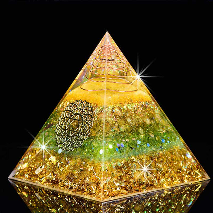 Olivenorma « Bonne chance pour l'année » Pyramide d'orgone en citrine et péridot