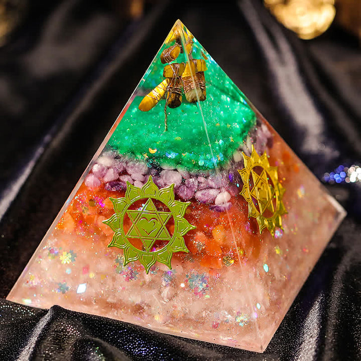 Pyramide d'orgone en pierre naturelle Olivenorma « Augmentez vos opportunités »
