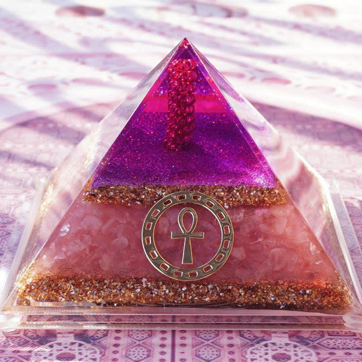 Pyramide d'orgone en quartz rose Olivenorma « Clé de vie Ankh »