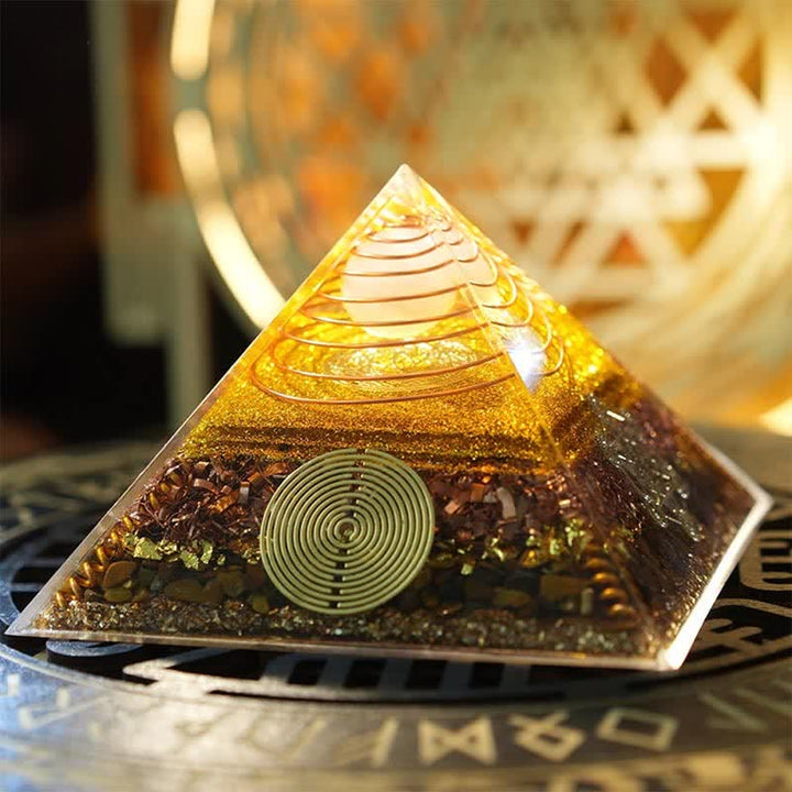 Pyramide d'orgone en pierre naturelle Olivenorma « Lumière de la Fortune »
