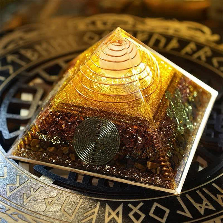 Pyramide d'orgone en pierre naturelle Olivenorma « Lumière de la Fortune »