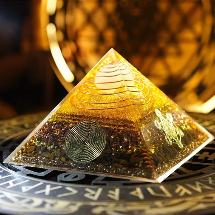 Pyramide d'orgone en pierre naturelle Olivenorma « Lumière de la Fortune »