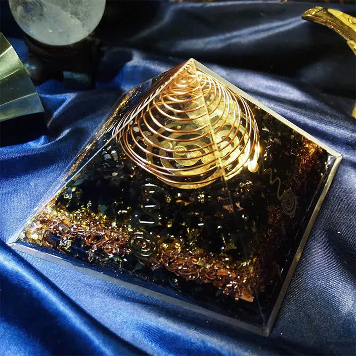 Pyramide d'orgone en pierre naturelle Olivenorma « Gardien de la paix »