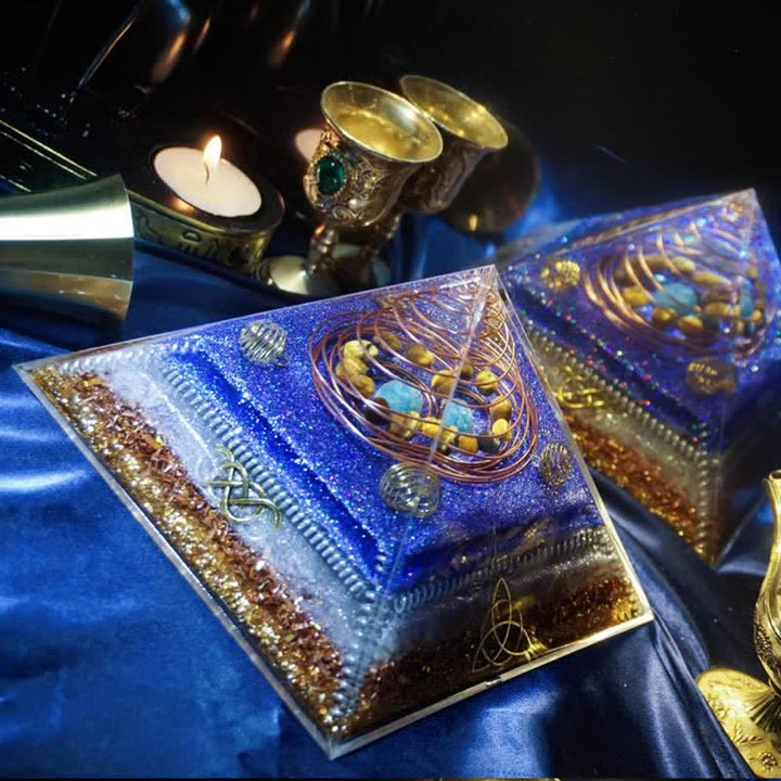Pyramide d'orgone en pierre naturelle Olivenorma « Interstellar Secret »