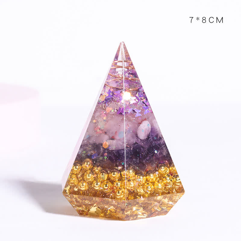Pyramide polygonale orgone en pierre naturelle moulée en résine Olivenorma 
