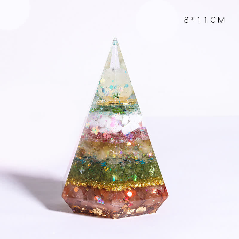 Pyramide polygonale orgone en pierre naturelle moulée en résine Olivenorma 