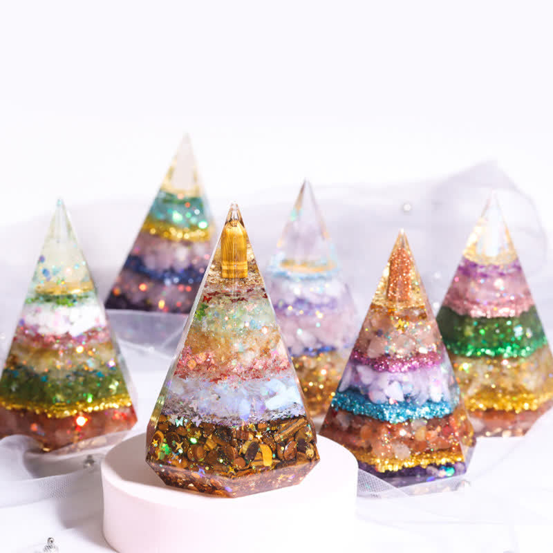 Pyramide polygonale orgone en pierre naturelle moulée en résine Olivenorma 
