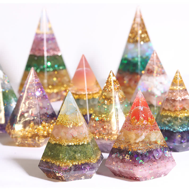 Pyramide polygonale orgone en pierre naturelle moulée en résine Olivenorma 