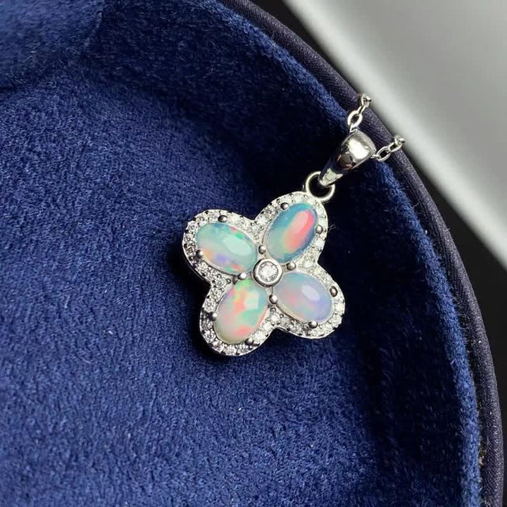 Collier avec pendentif trèfle à quatre feuilles en opale naturelle Olivenorma - image 2