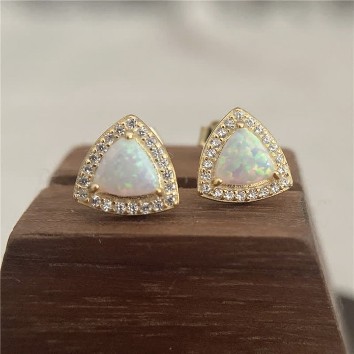 Boucles d'oreilles en argent 925 avec opale en forme de triangle Olivenorma