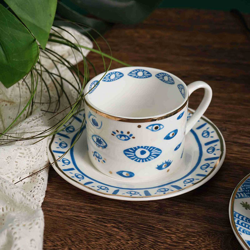 Tasse en céramique avec motif main de Fatima Olivenorma