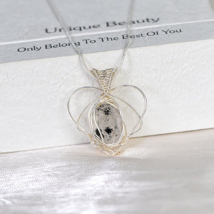 Collier pendentif coeur en fil d'argent enroulé à la main avec diamant Herkimer Olivenorma
