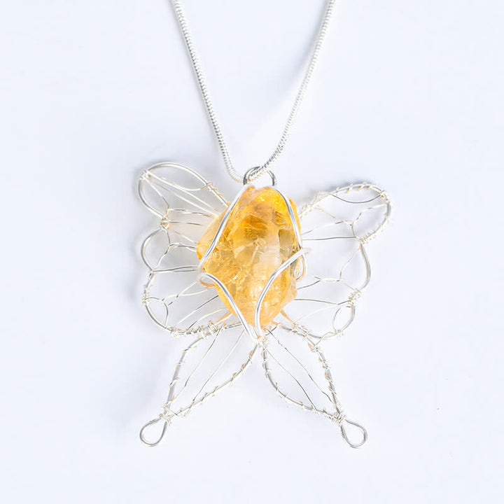 Collier pendentif papillon en fil d'argent enroulé à la main avec cristal naturel Olivenorma