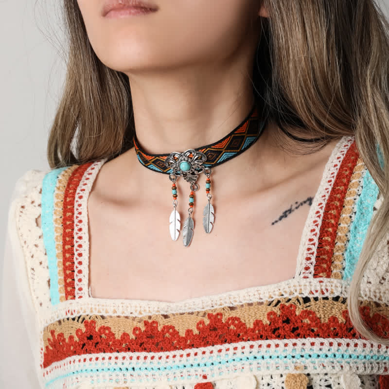 Collier pendentif turquoise en corde de coton tressé style bohème Olivenorma