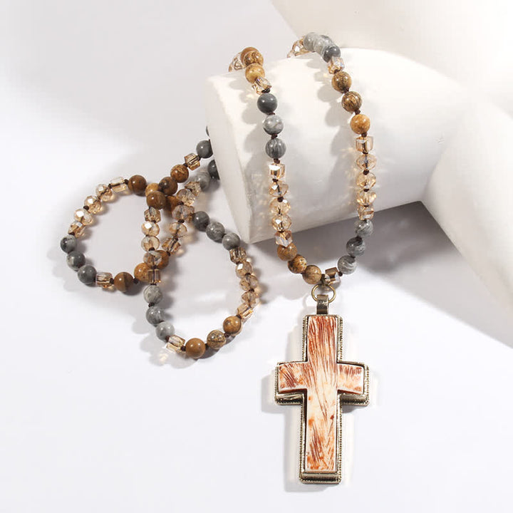 Collier pendentif croix en résine et perles en pierre naturelle Olivenorma