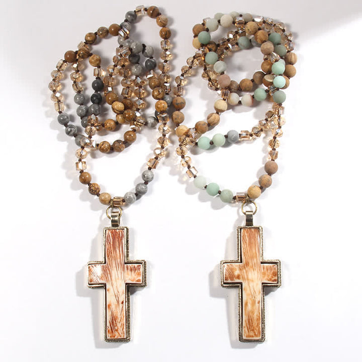 Collier pendentif croix en résine et perles en pierre naturelle Olivenorma