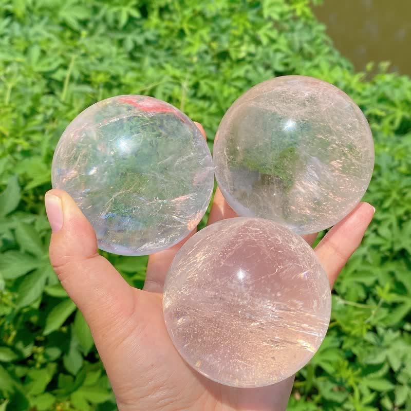 Sphère de cristal de quartz transparent naturel Olivenorma