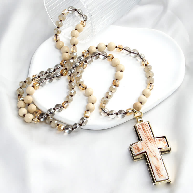 Collier pendentif croix en résine et perles en pierre naturelle Olivenorma