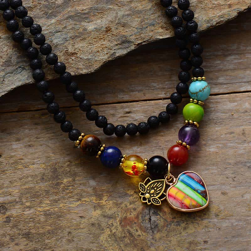 Bracelet multicouches avec pendentif chakra et perles en pierre de lave Olivenorma