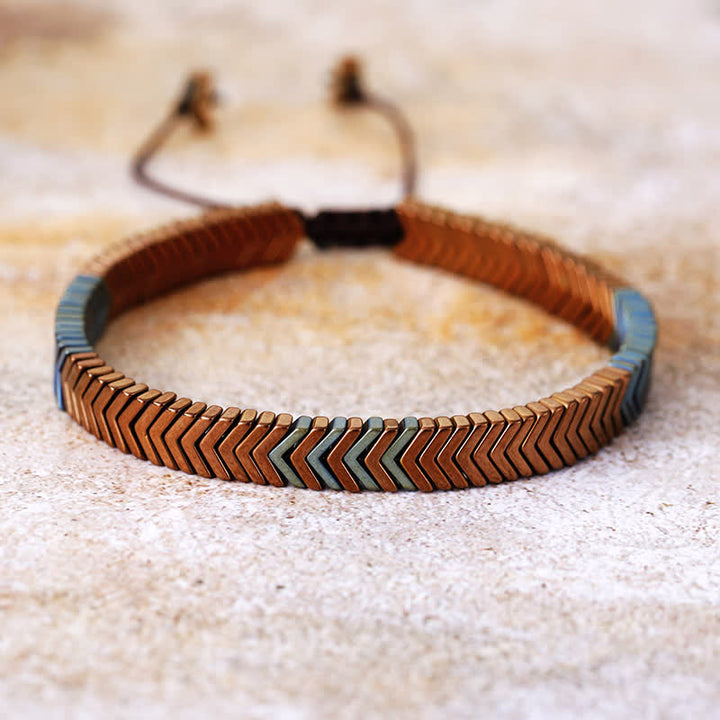 Bracelet pour homme en hématite électroplaquée en forme de flèche Olivenorma