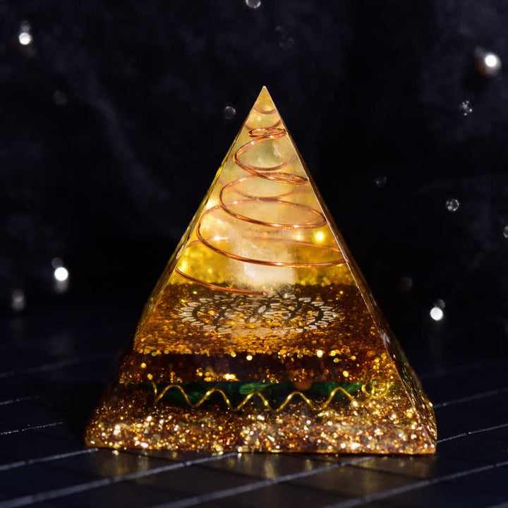 Pyramide d'orgone en malachite cristalline transparente Olivenorma