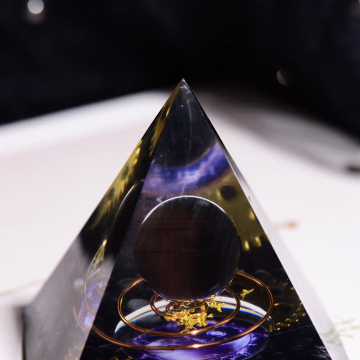 Pyramide d'orgone à engrenage métallique en obsidienne Olivenorma