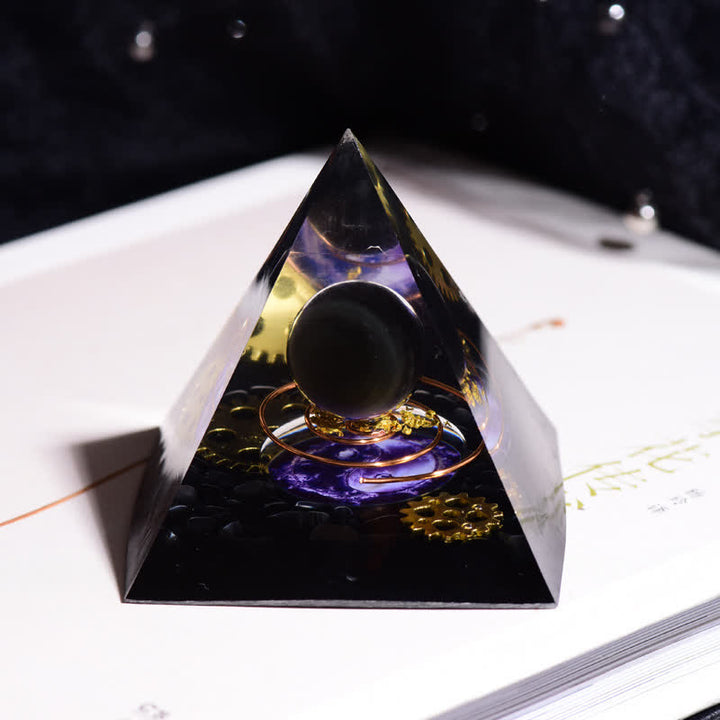 Pyramide d'orgone à engrenage métallique en obsidienne Olivenorma