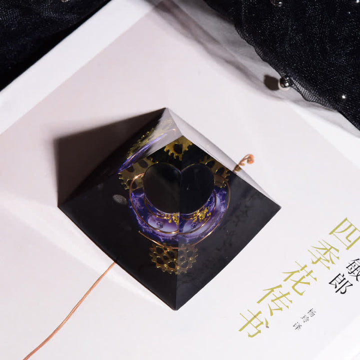 Pyramide d'orgone à engrenage métallique en obsidienne Olivenorma