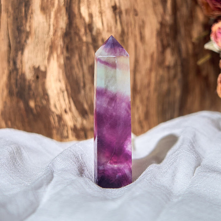 Tour de baguettes de cristal de guérison prismatiques en fluorite violette naturelle Olivenorma