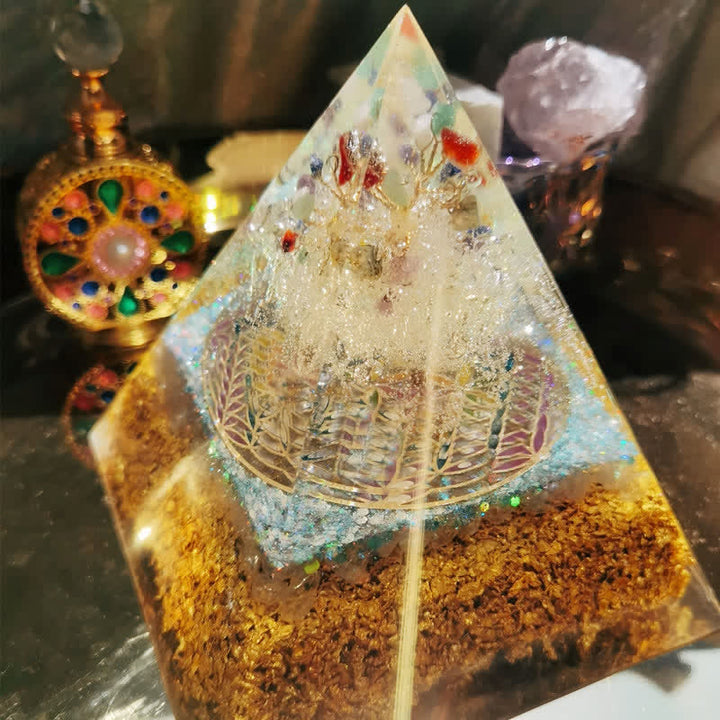 Pyramide d'orgone de santé en cristal transparent Olivenorma de 15 cm