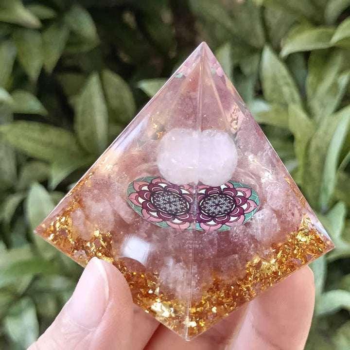 Pyramide orgonite en quartz rose et quartz fraise Olivenorma de 5 m