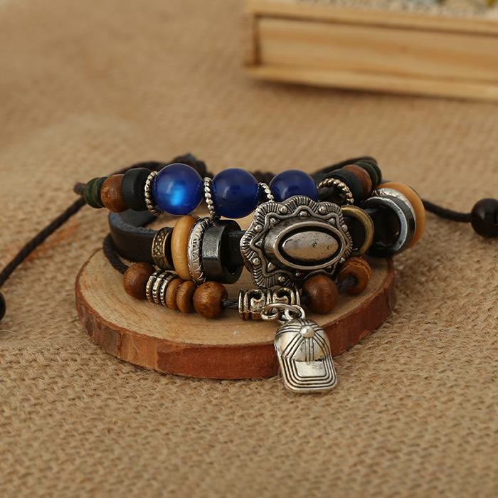 Bracelet en cuir multicouches avec perles en saphir et breloque chapeau Olivenorma