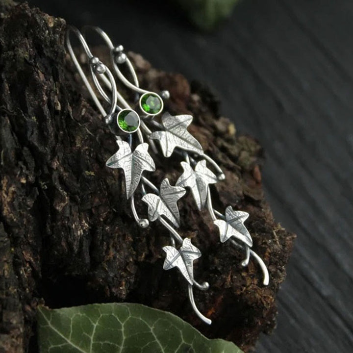 Boucles d'oreilles en forme de vigne incrustées de pierres précieuses authentiques Olivenorma