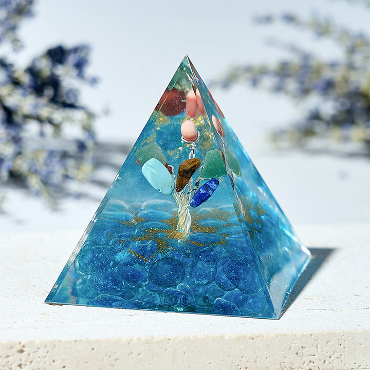 Pyramide d'orgone d'énergie de chakra d'aigue-marine d'arbre de vie d'Olivenorma