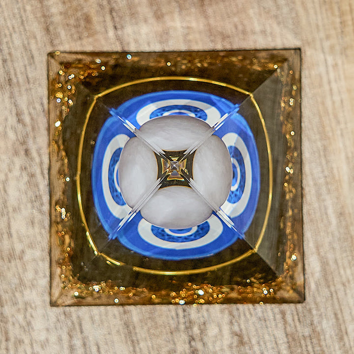 Sphère d'agate blanche Olivenorma Protection contre le mauvais œil Pyramide orgone