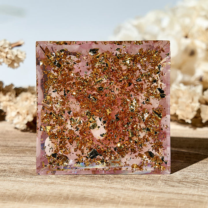 Pyramide orgonite de guérison en quartz rose de lotus Olivenorma