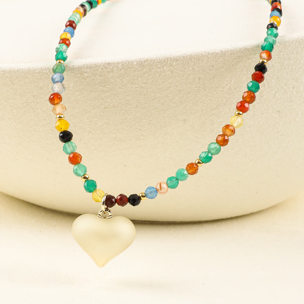 Collier de perles à breloque en forme de cœur en pierres précieuses naturelles roses Olivenorma
