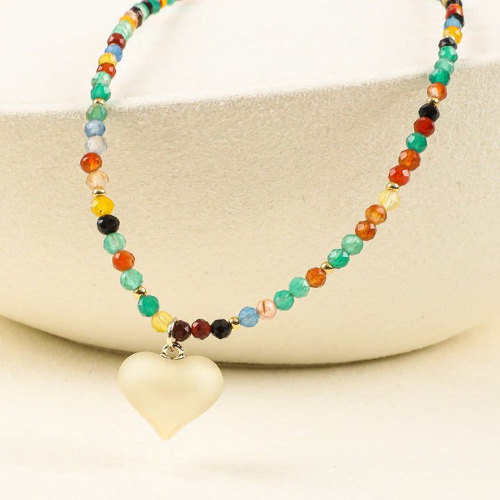 Collier de perles à breloque en forme de cœur en pierres précieuses naturelles roses Olivenorma