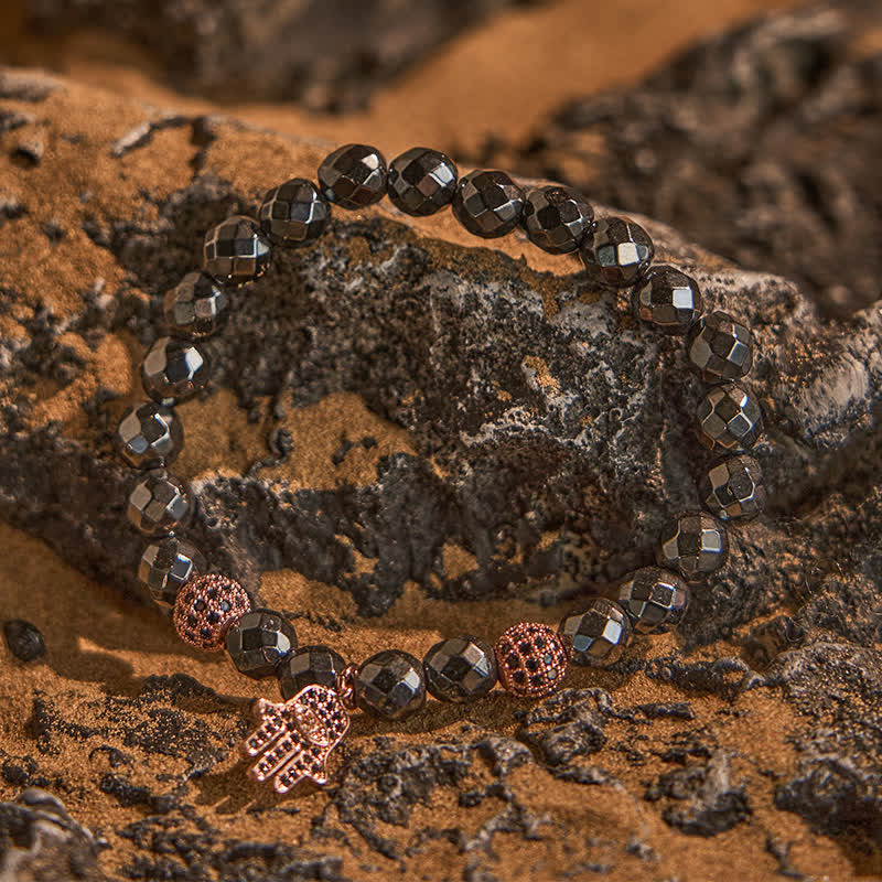 Bracelet pendentif Hamsa en perles d'hématite Olivenorma