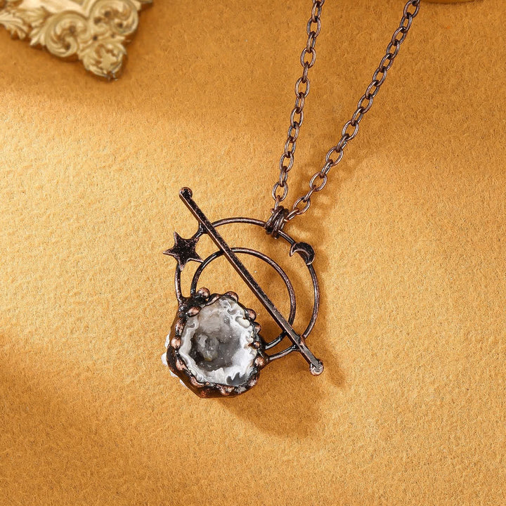 Collier avec pendentif en cristal d'agate blanche naturelle Olivenorma