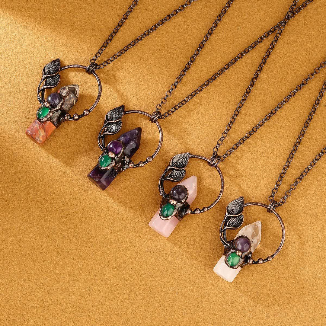 Collier avec pendentif en forme de balle en pierre naturelle Olivenorma