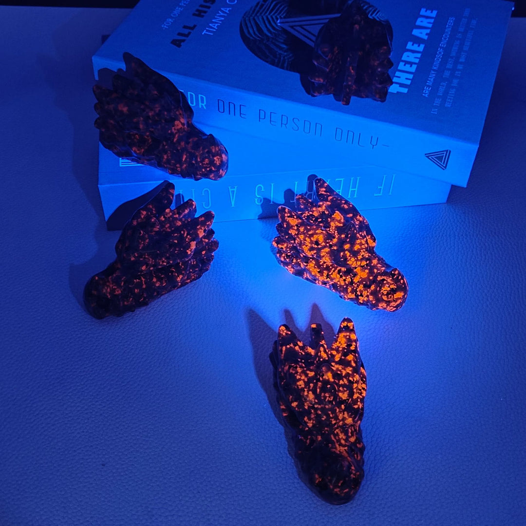 Décoration en pierre précieuse de tête de dragon polie en Yooperlite naturelle Olivenorma