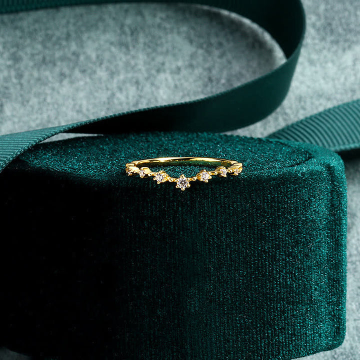 Bague simple fine en argent sterling avec diamant simulé Olivenorma