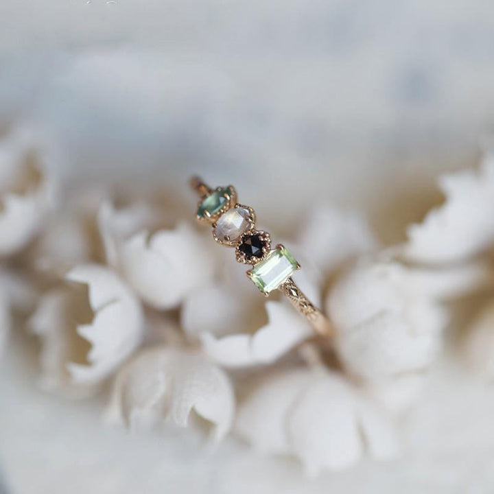 Bague de naissance personnalisée avec pierre précieuse naturelle labradorite Olivenorma