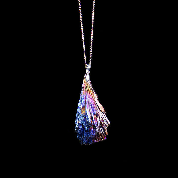 Collier en tourmaline noire naturelle à plumes bleues Olivenorma