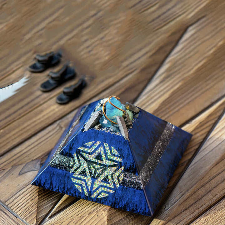 Pyramide d'orgone en cristal de cristal de Metatron's Cube de 14 cm d'Olivenorma
